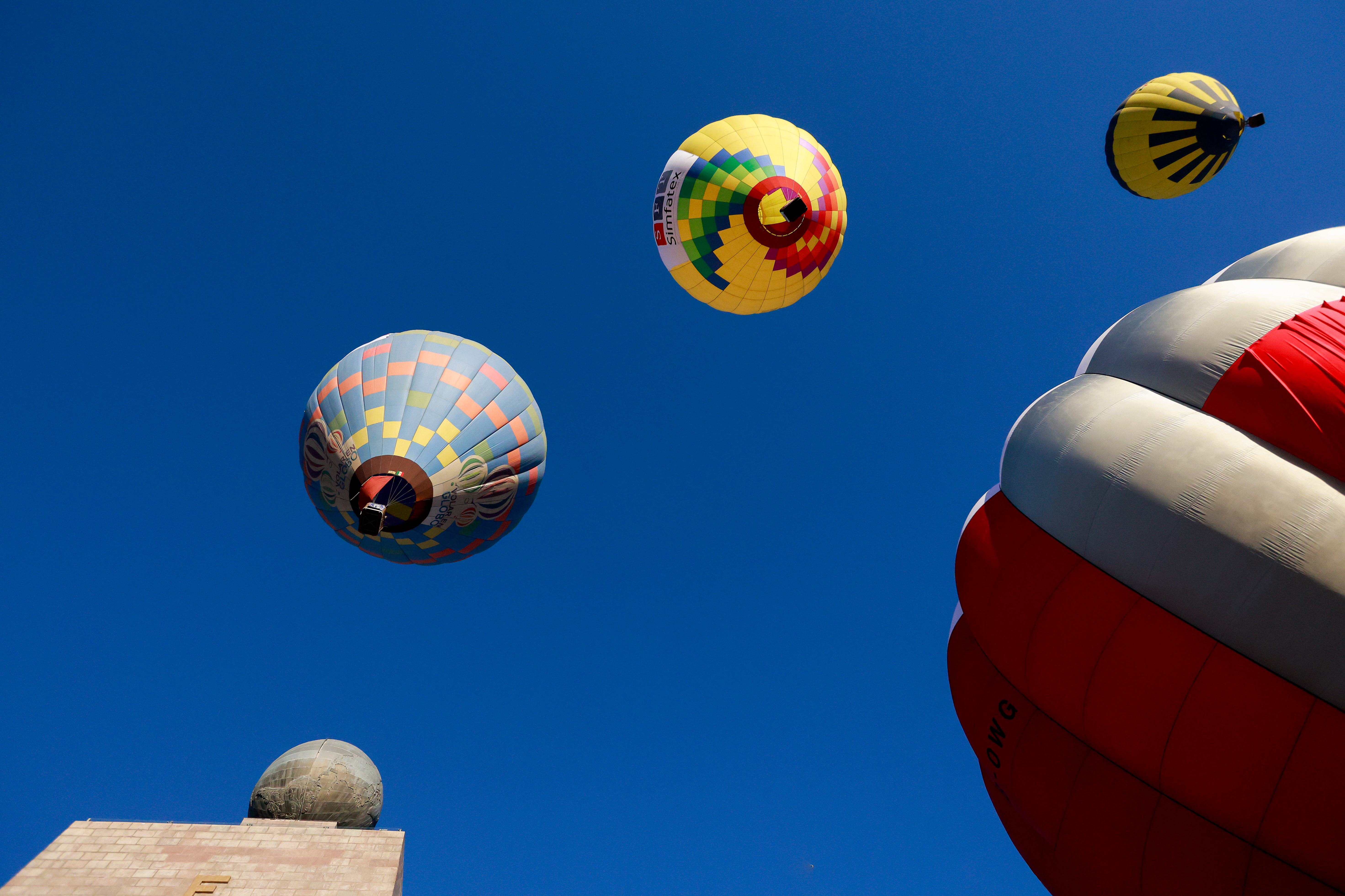 Miniatura de FESTIVAL-GLOBOS-8527.jpg