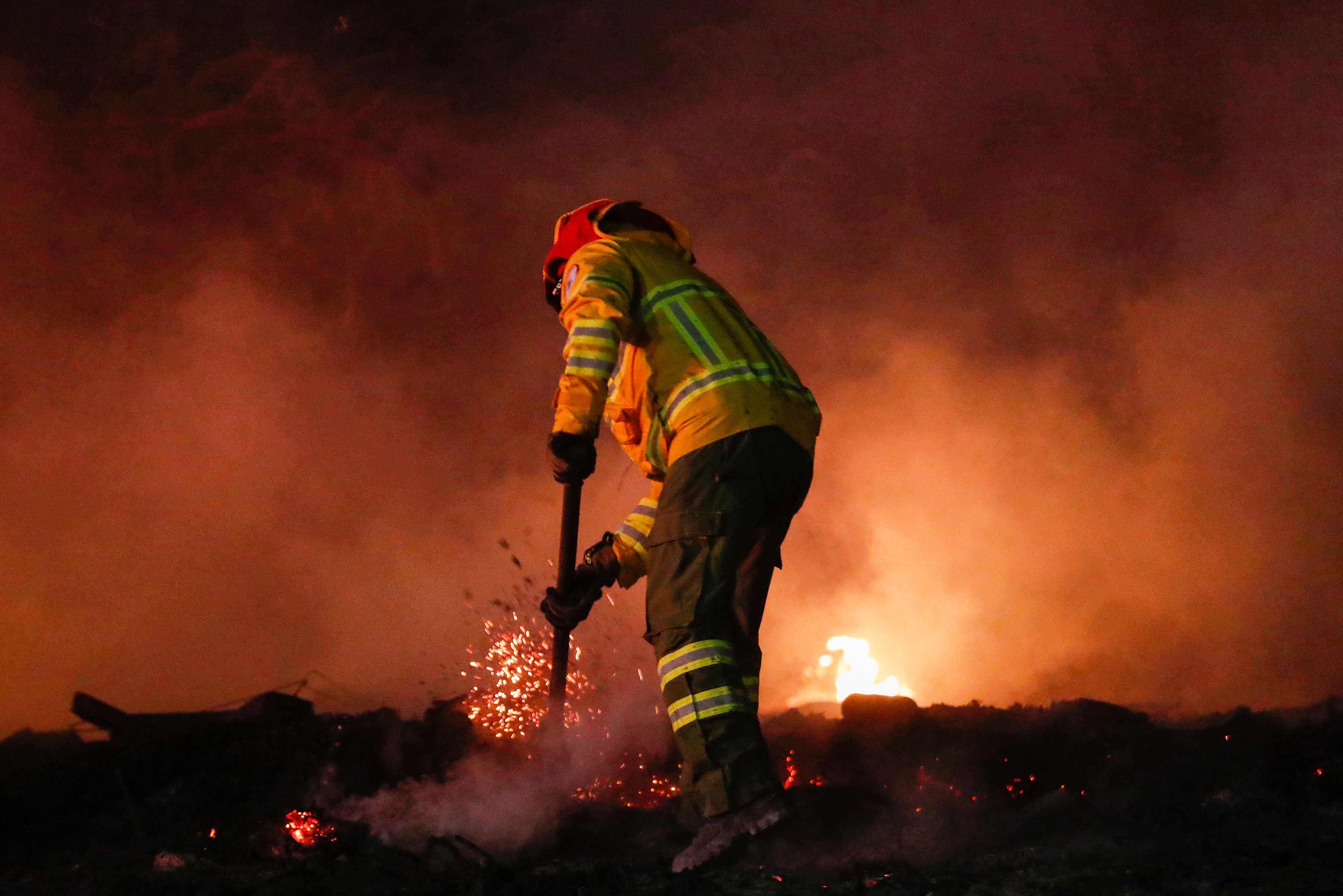 Miniatura de FIRE-9653.jpg